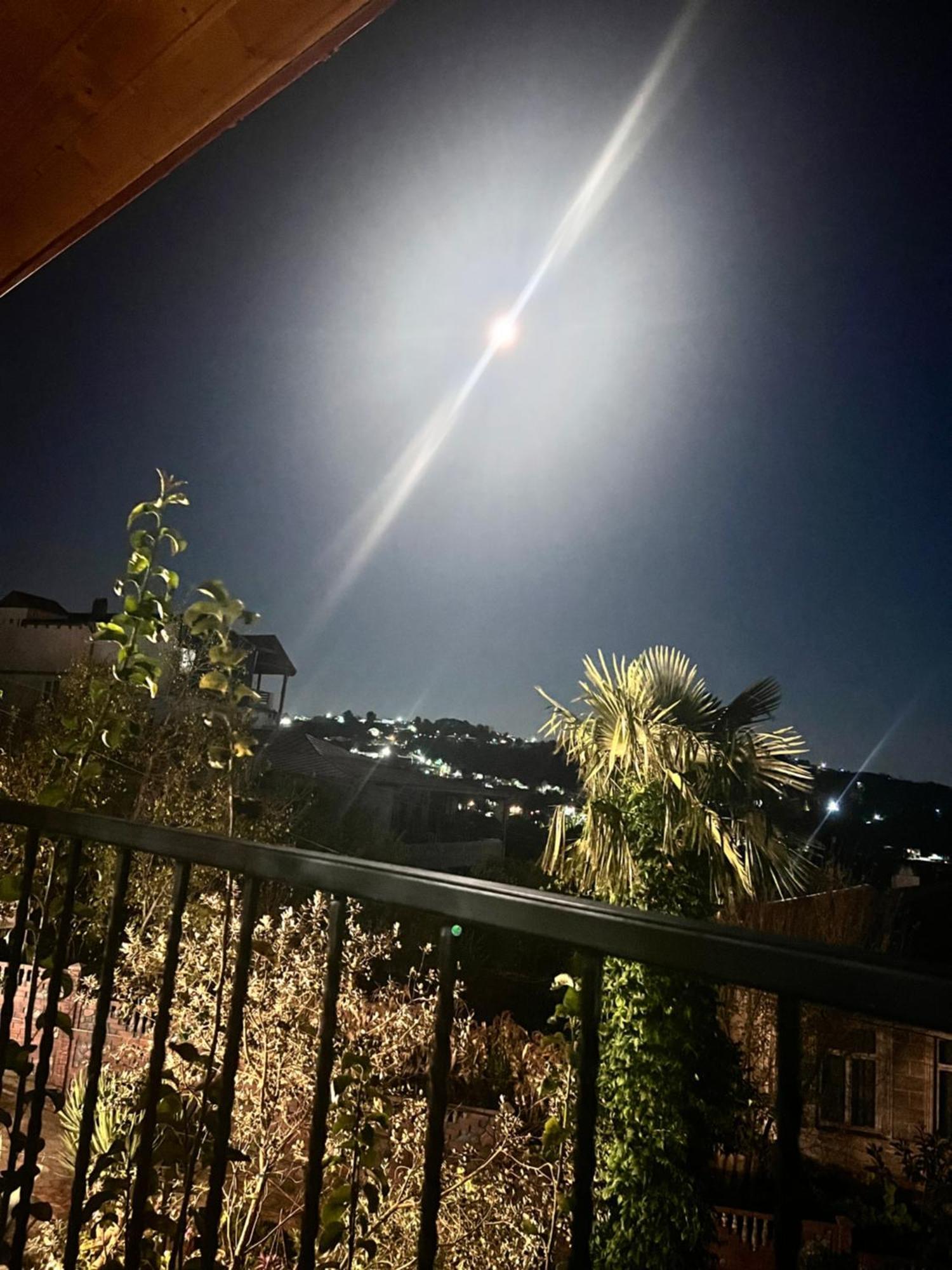 הוילה קוטאיסי Sunshine House מראה חיצוני תמונה